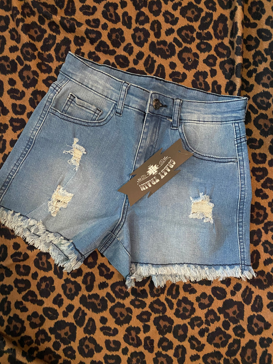 COUNTRY FEILDS SHORTS